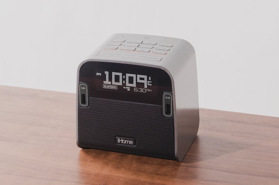 ihome-hbn22-alarm-clock